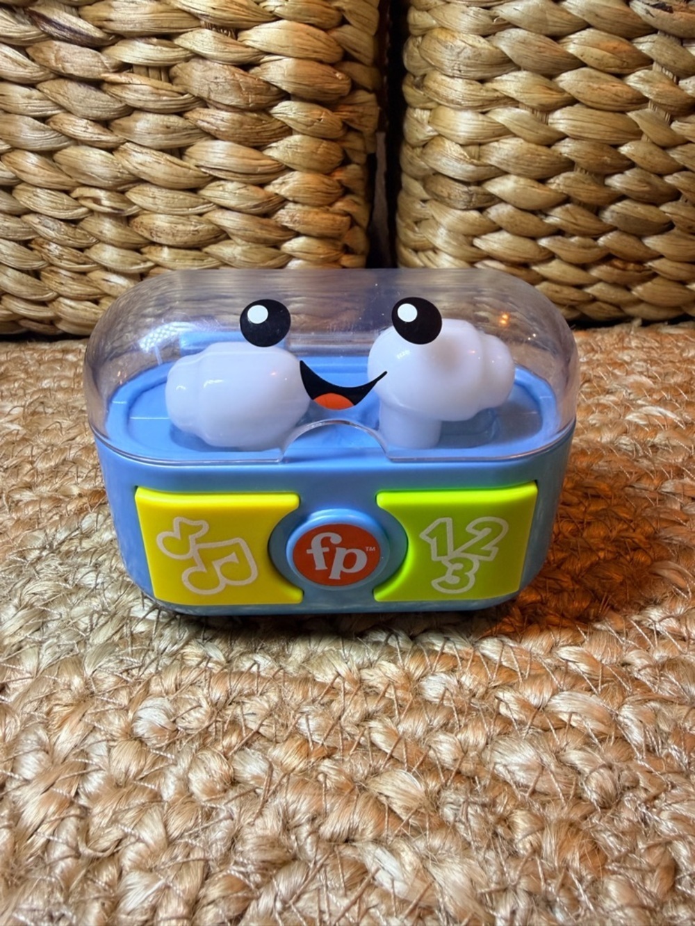 Fisher-Price Laugh Learn Pretend Playalong Earbuds with Sounds and Lights